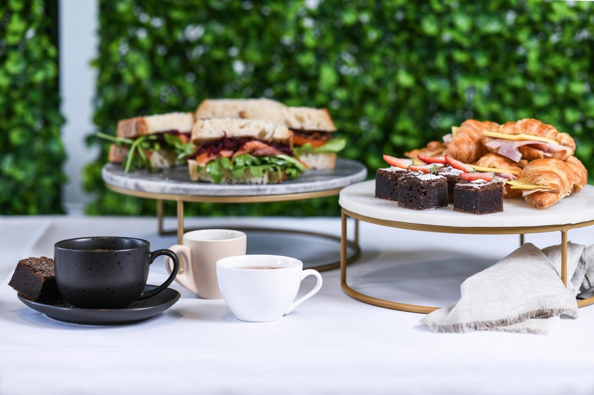 Powerhouse Hotel Tamworth By Rydges Екстериор снимка A selection of afternoon tea items