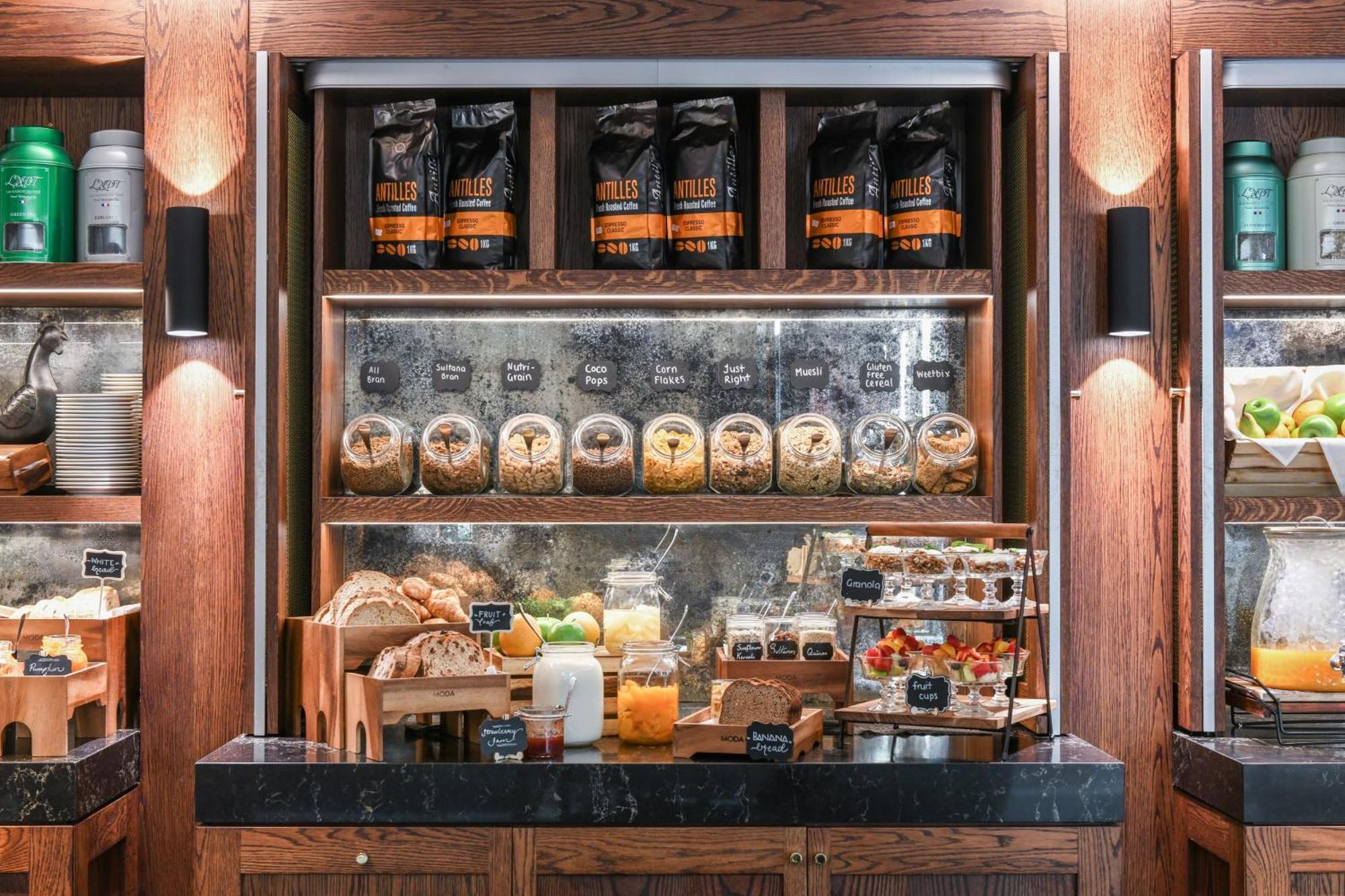 Powerhouse Hotel Tamworth By Rydges Екстериор снимка The Bread Station