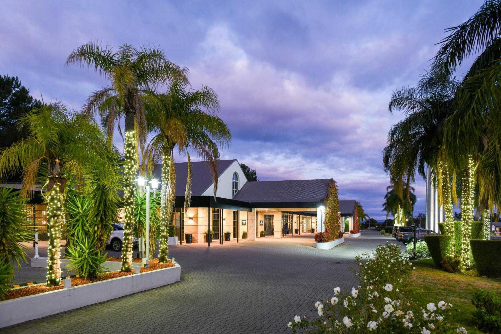 Powerhouse Hotel Tamworth By Rydges Екстериор снимка The Palms Hotel and Spa